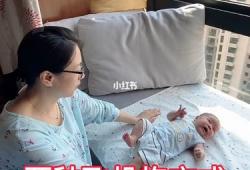 婴儿乘坐飞机是抱着吗(携带婴儿坐飞机的流程是什么)